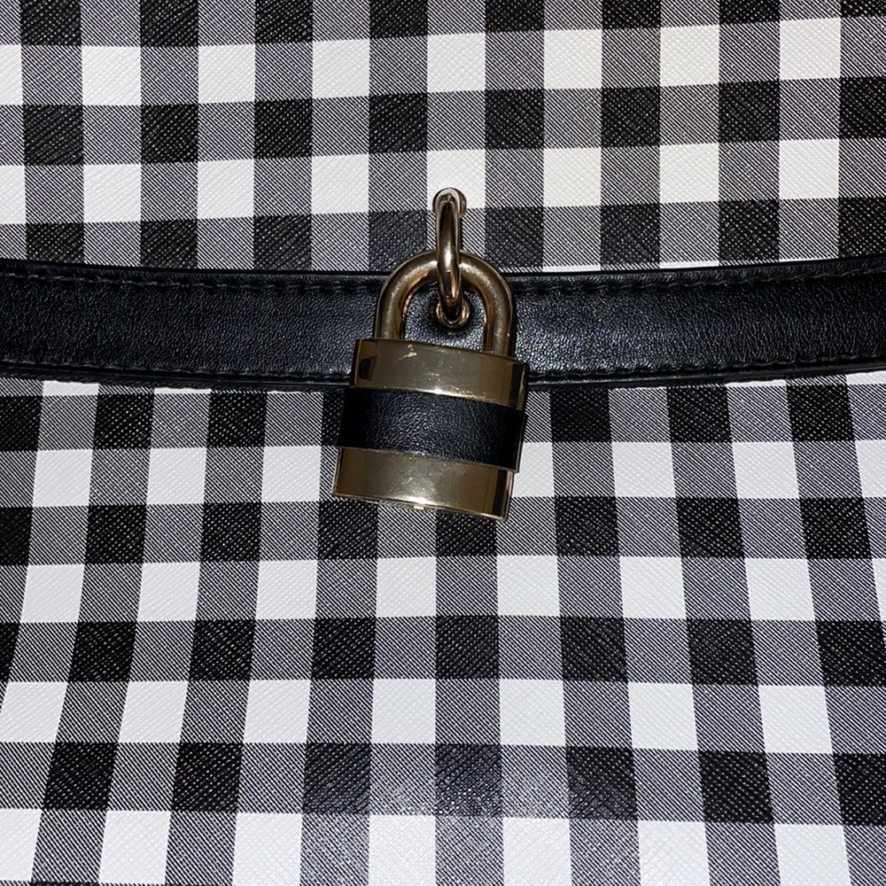 Black and White Checkered Handbag - Signature Avon - Picture 3 of 7